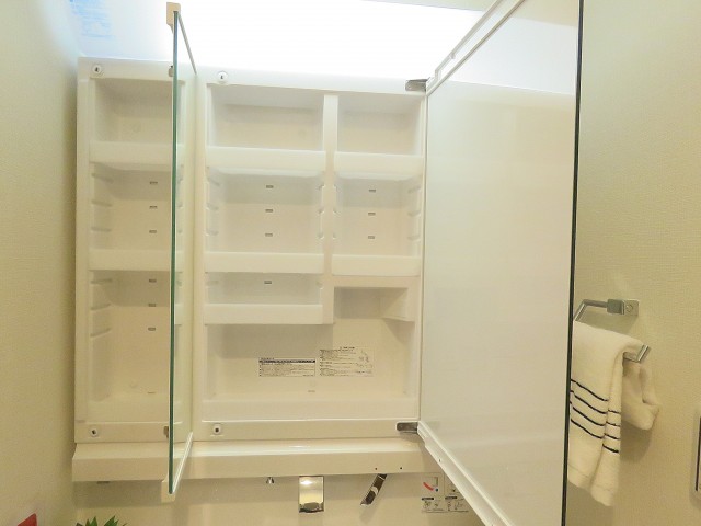 キクエイパレス上野毛　洗面化粧台