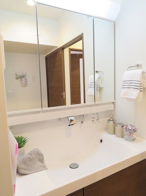 キクエイパレス上野毛　洗面化粧台