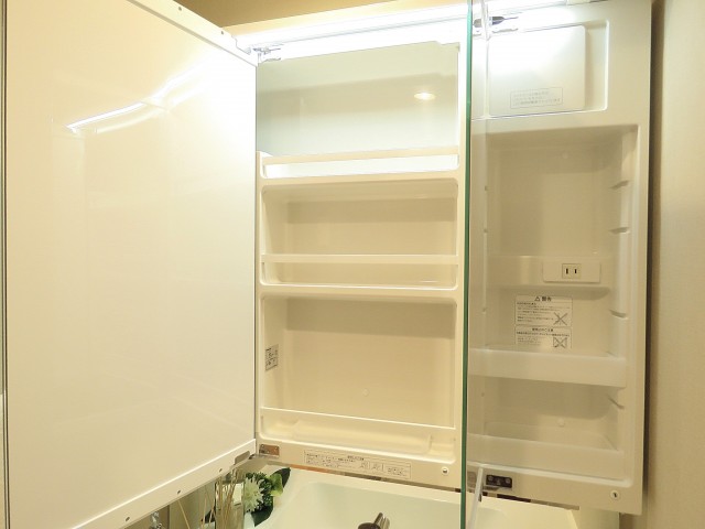 財形第3御殿山マンション　洗面化粧台