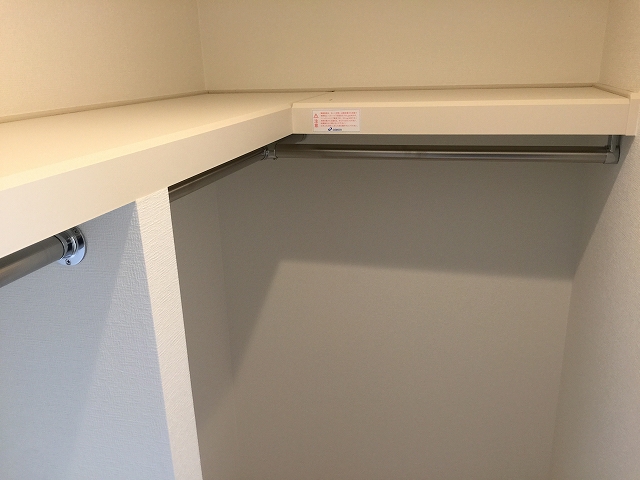 エザンス高井戸　洋室約6.5帖収納