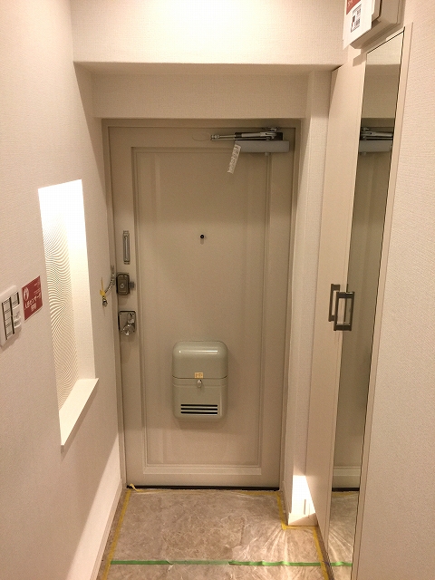 フラット田園調布　玄関