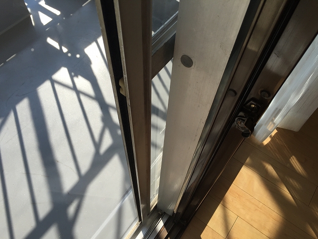 フラット田園調布　洋室約5.3帖サッシ