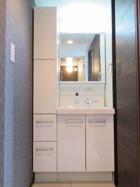 松見坂武蔵野マンション　洗面化粧台