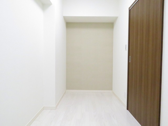 モアグランデ浜松町　洋室約3.7帖