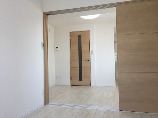 ライオンズマンション北新宿　洋室約5帖