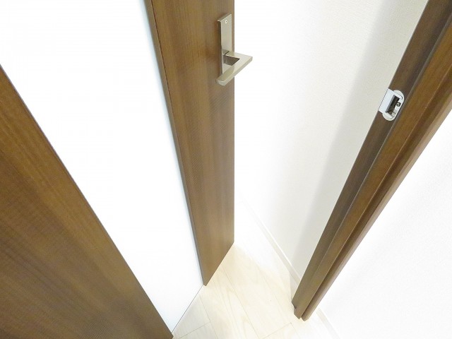 モアグランデ浜松町　ＬＤＫ扉