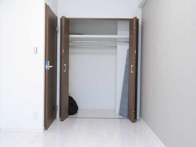 モアグランデ浜松町　洋室約6.0帖クローゼット