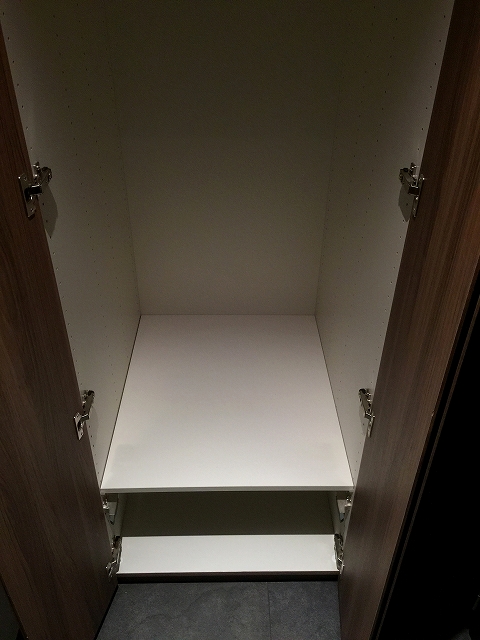赤坂ハイツ　玄関収納