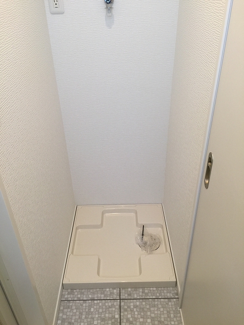 池田山ロイヤルマンション 洗濯機置場