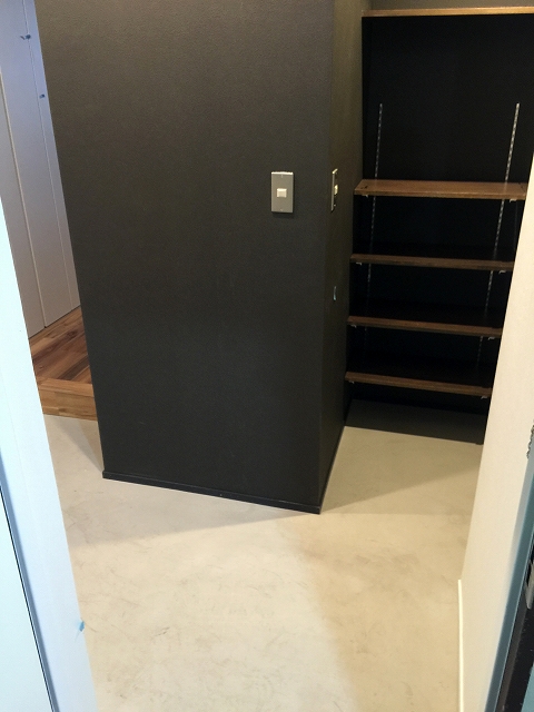 ストークメイジュ 玄関