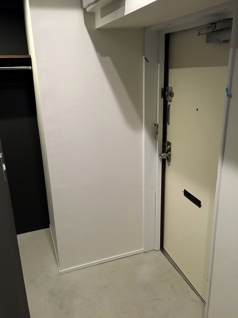 ストークメイジュ 玄関