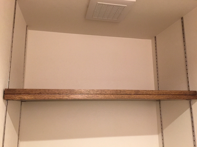 ストークメイジュ　洗濯機置場