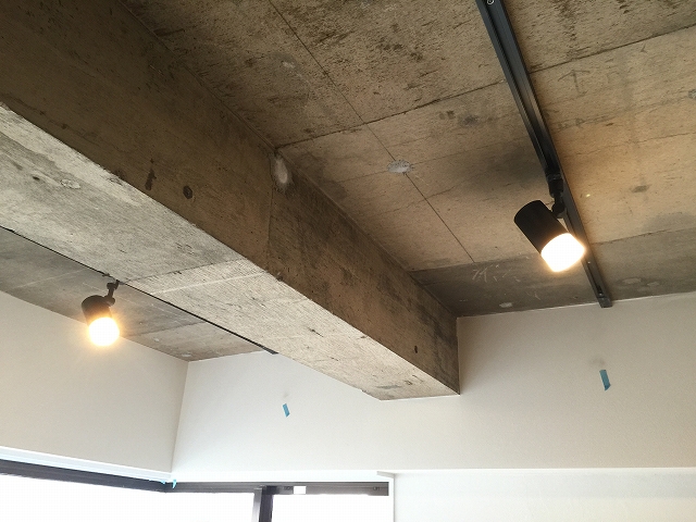 ストークメイジュ スポットライト