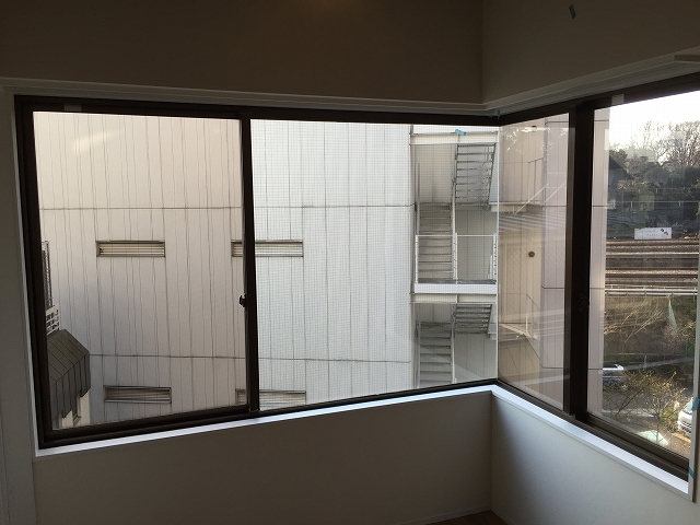 ストークメイジュ 窓