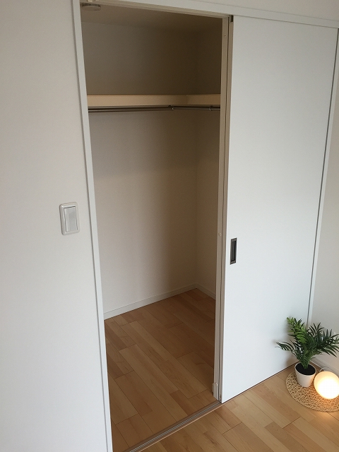 東中野コーポラス　洋室収納