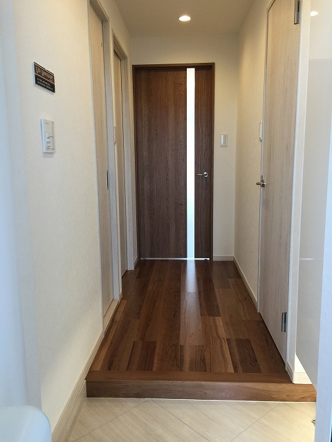 ライフルーデンス阿佐ケ谷　玄関