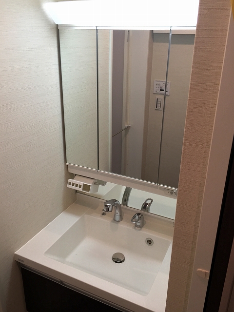 ベルテ中野江古田　洗面台