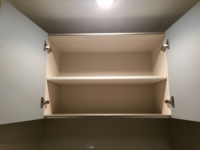 ベルテ中野江古田　トイレ収納