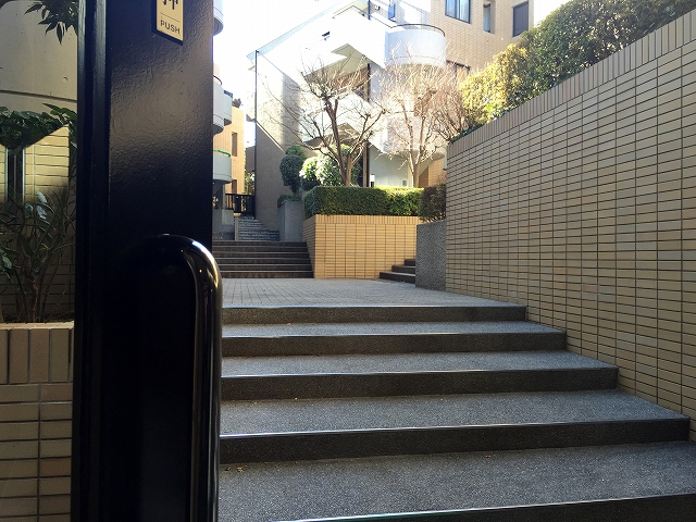 ベルテ中野江古田　エントランスホール