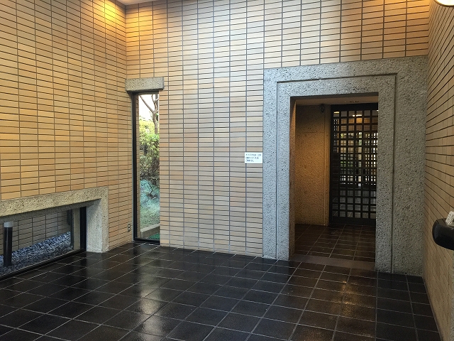 ベルテ中野江古田　エントランスホール