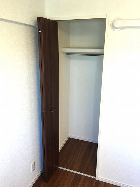 エントピア荻窪　洋室北側収納