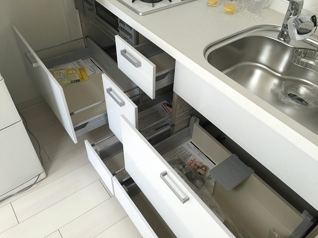 ライオンズマンション荻窪　キッチン収納