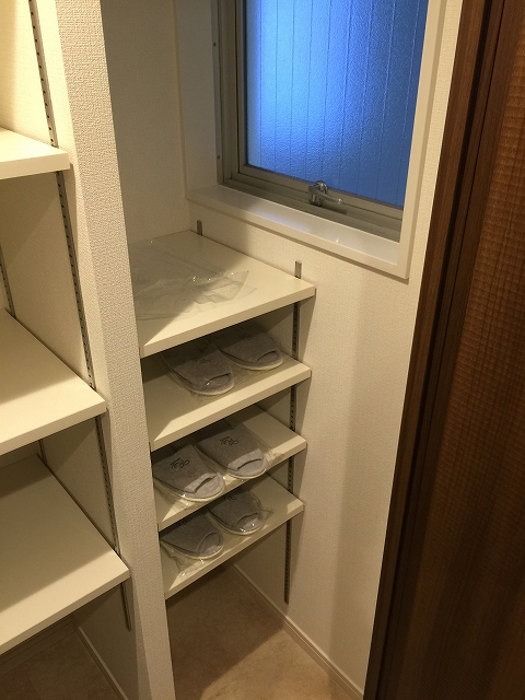 財形第３御殿山マンション　シューズインクローゼット