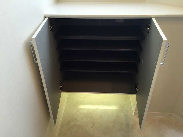 グリーンハイム世田谷　シューズボックス