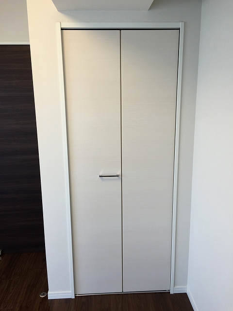 グリーンハイム世田谷　洋室約5.1帖収納