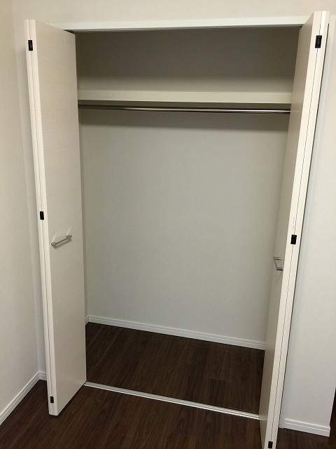 グリーンハイム世田谷　洋室約6帖収納