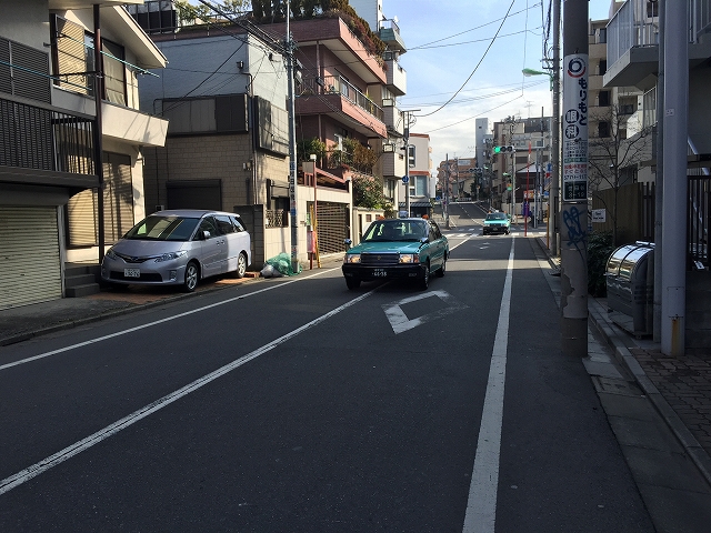 グリーンハイム世田谷　前面道路