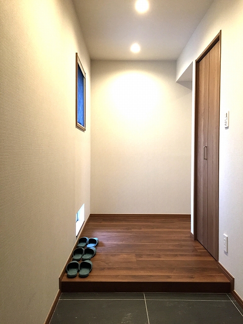 ヴィラロイヤル代々木　玄関