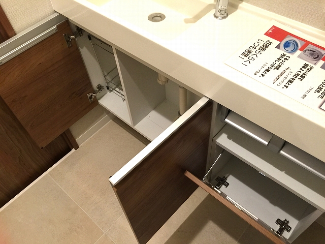 ヴィラロイヤル代々木　トイレ