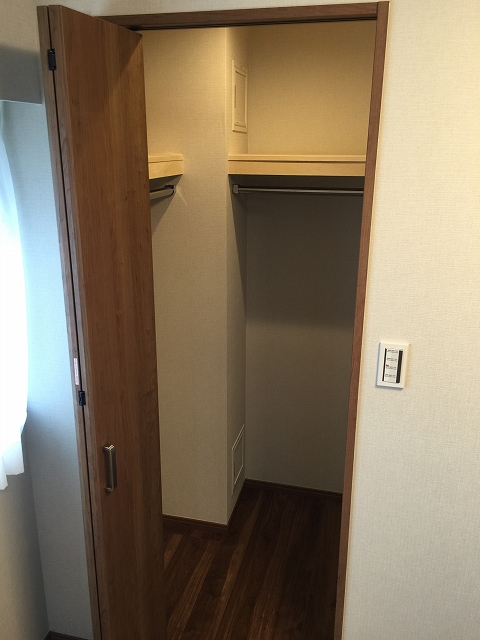 ヴィラロイヤル代々木　洋室約8.3帖収納