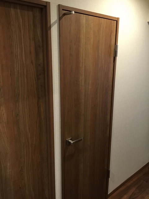 ヴィラロイヤル代々木　廊下収納