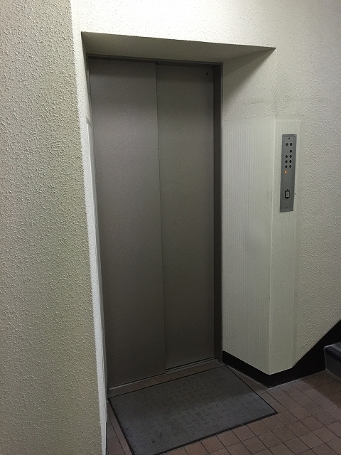 ヴィラロイヤル代々木　エレベーター