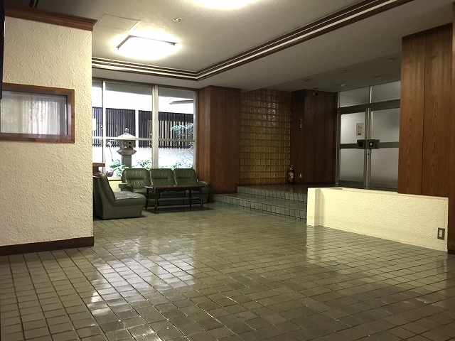 ヴィラロイヤル代々木　エントランスホール