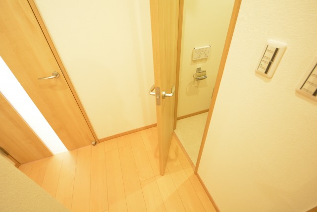 日興初台スカイマンション トイレ