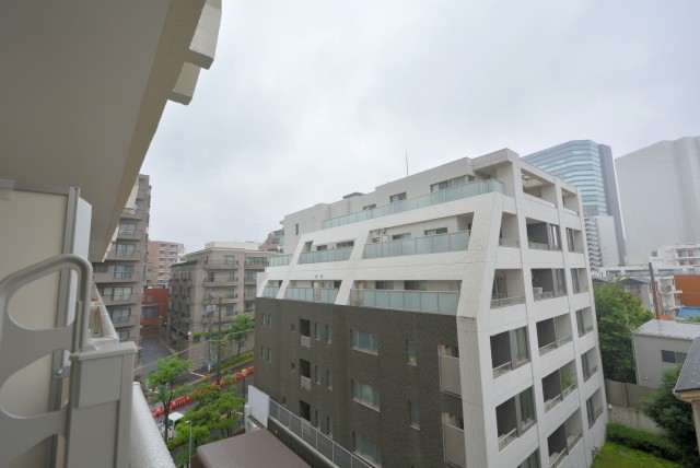 松見坂武蔵野マンション　バルコニー