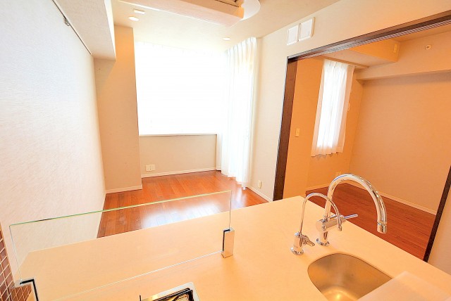 クオリア神南フラッツ キッチン