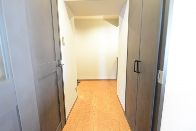 ストークメイジュ 廊下