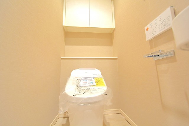 クオリア神南フラッツ トイレ