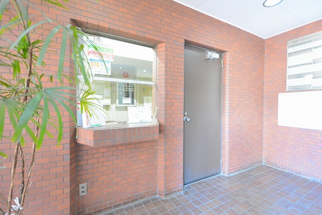 ストークメイジュ エントランス