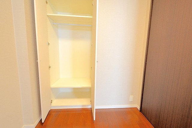 クオリア神南フラッツ 洋室