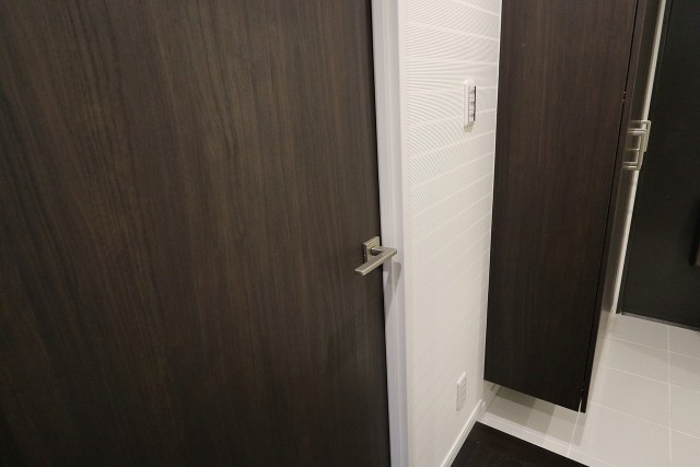 ライオンズマンション初台 洋室２