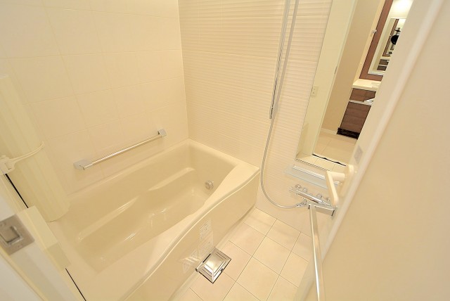 クオリア神南フラッツ バス