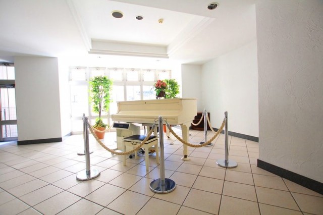 リシェ広尾　エントランス