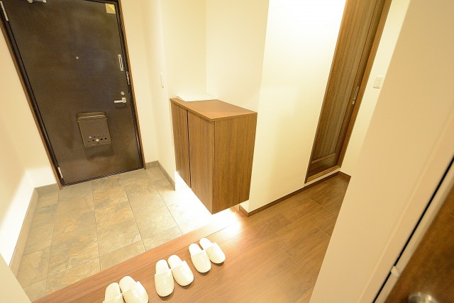 ライオンズマンション池田山 玄関へ