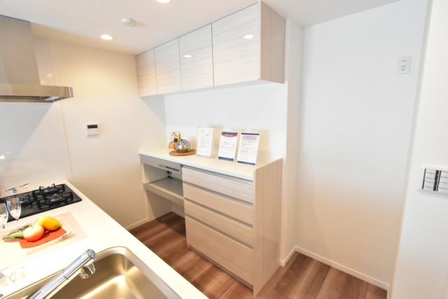 秀和代々木レジデンス キッチン
