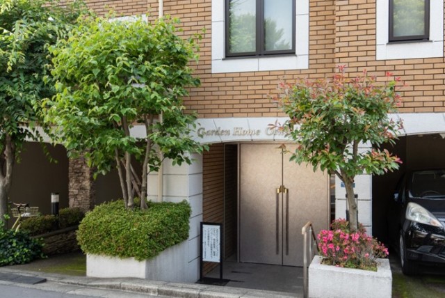 ガーデンホーム落合ヒルズ エントランス